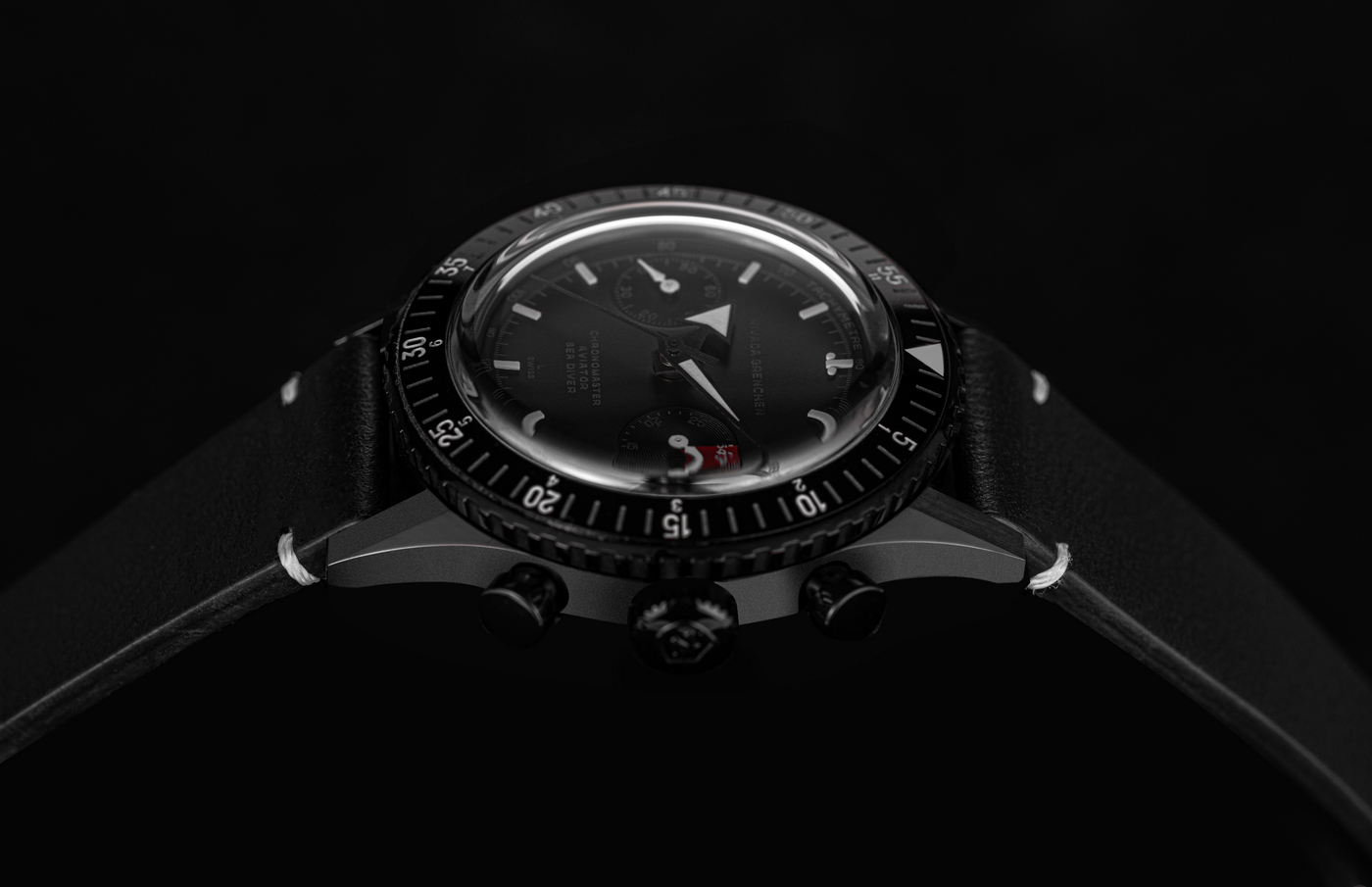 CHRONOMASTER FULL BLACK