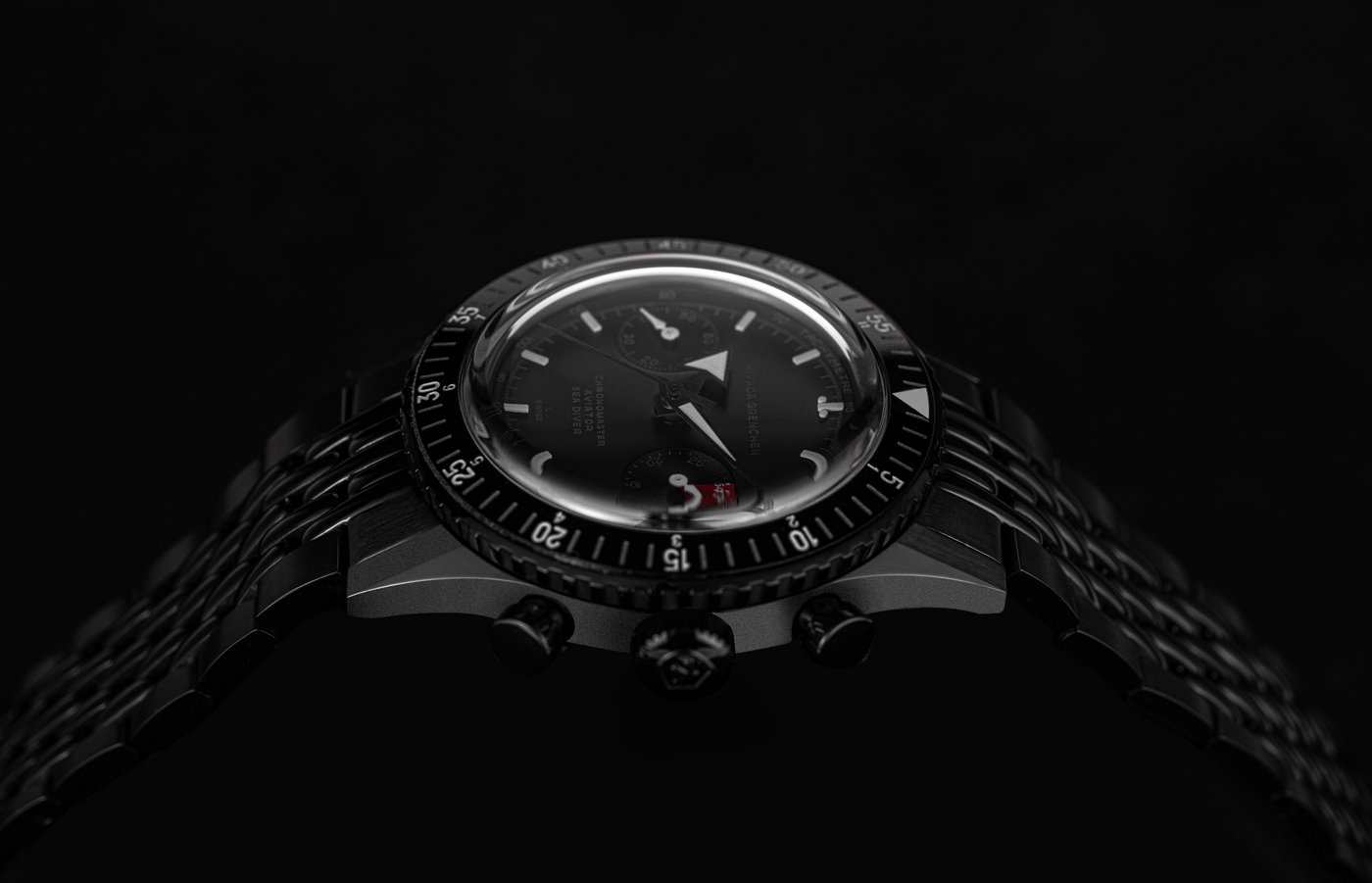 CHRONOMASTER FULL BLACK