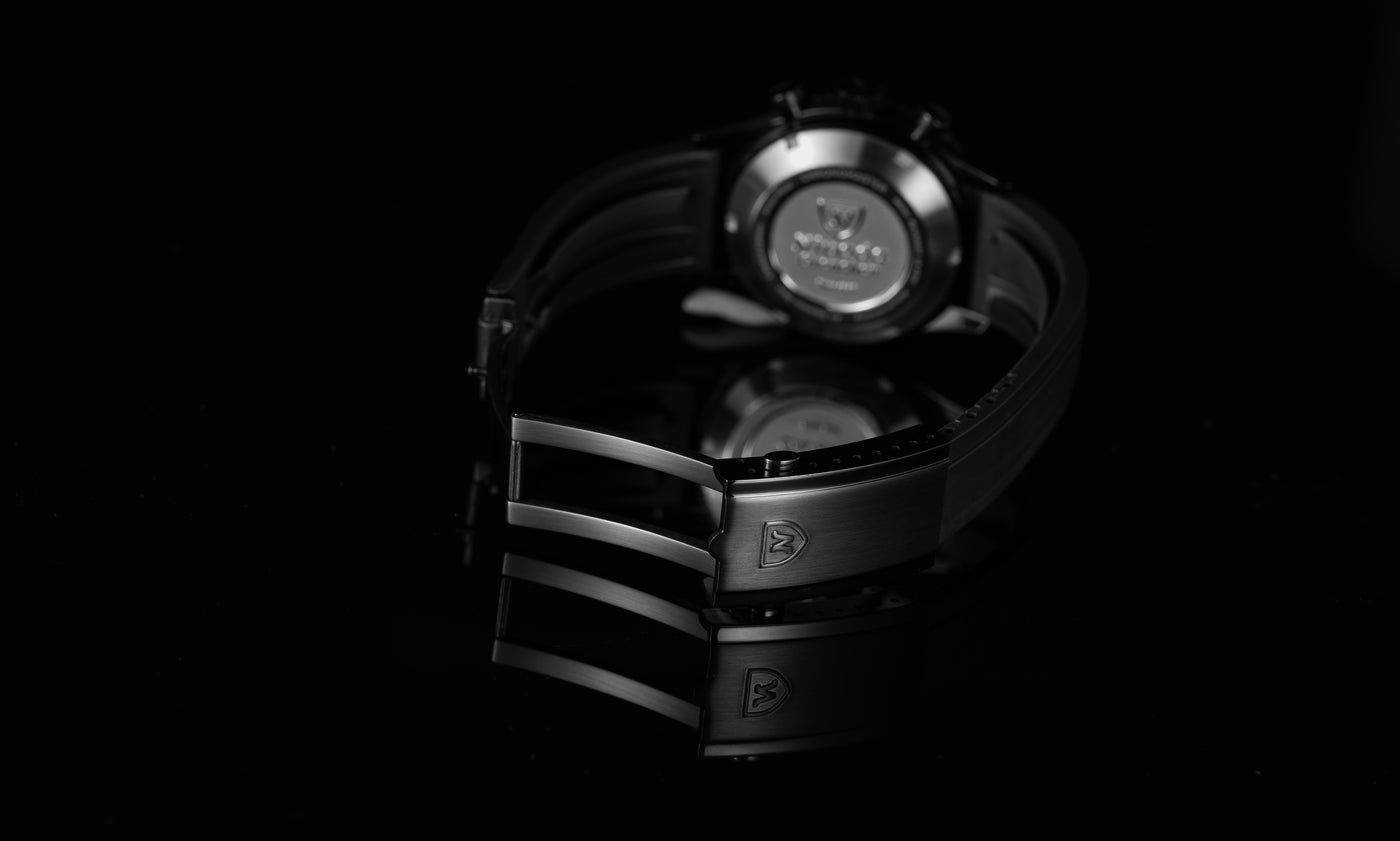 CHRONOMASTER FULL BLACK