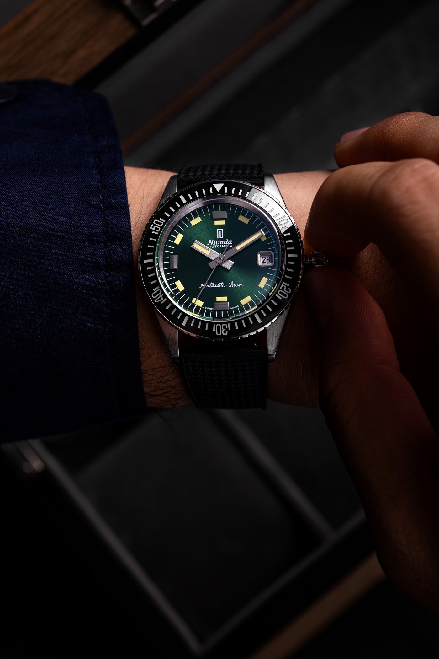 Antarctic Diver Green