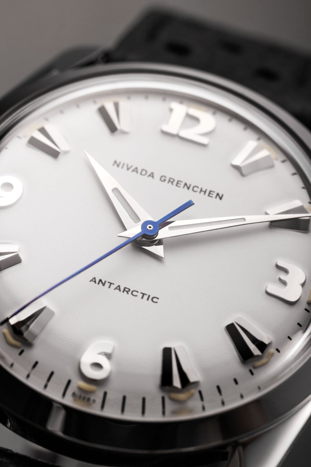 ANTARCTIC 35mm - WHITE LUMINOVA – Nivada Grenchen
