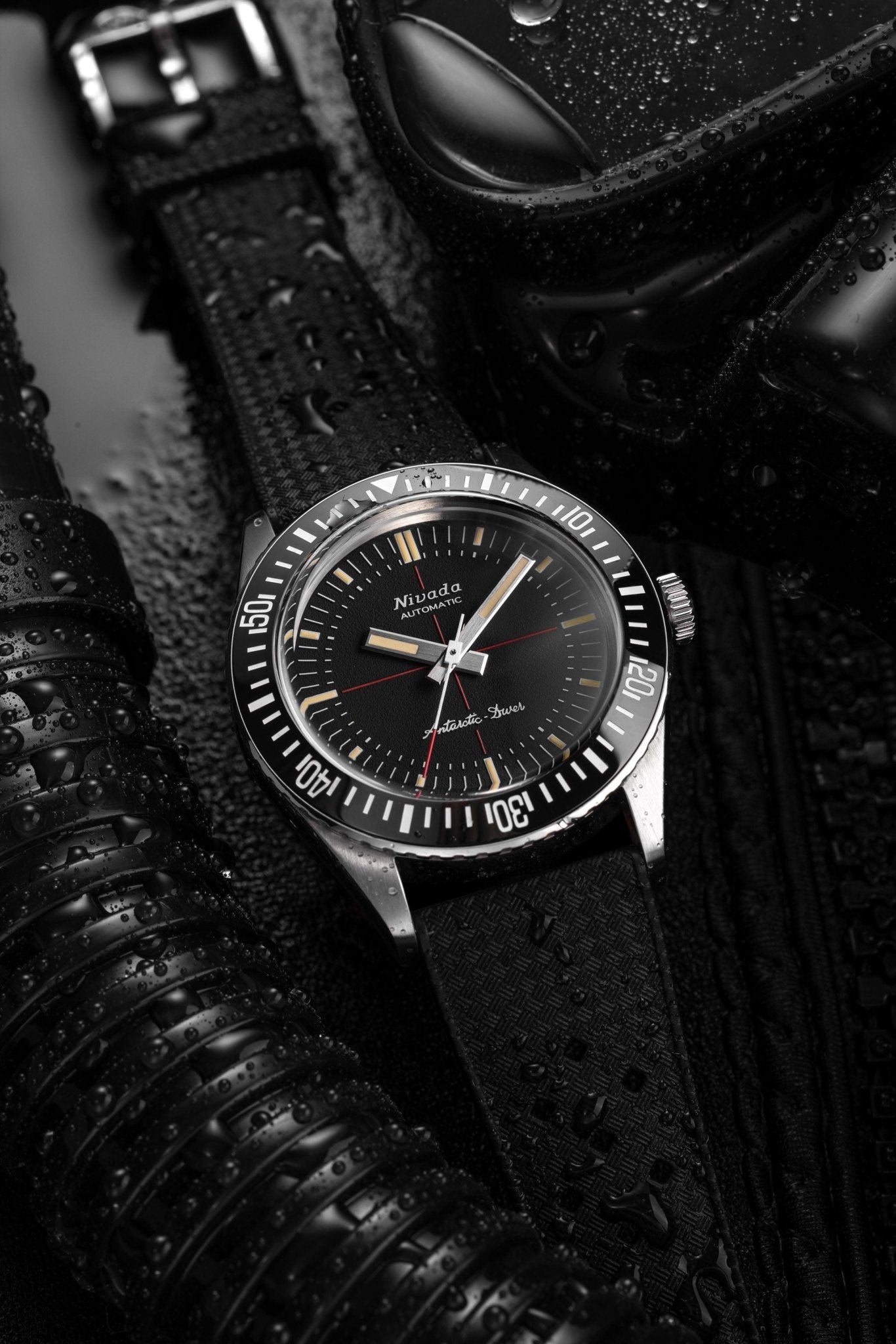 Antarctic Diver - Nivada Grenchen