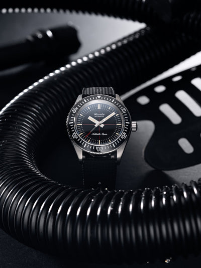 ANTARCTIC DIVER - Nivada Grenchen