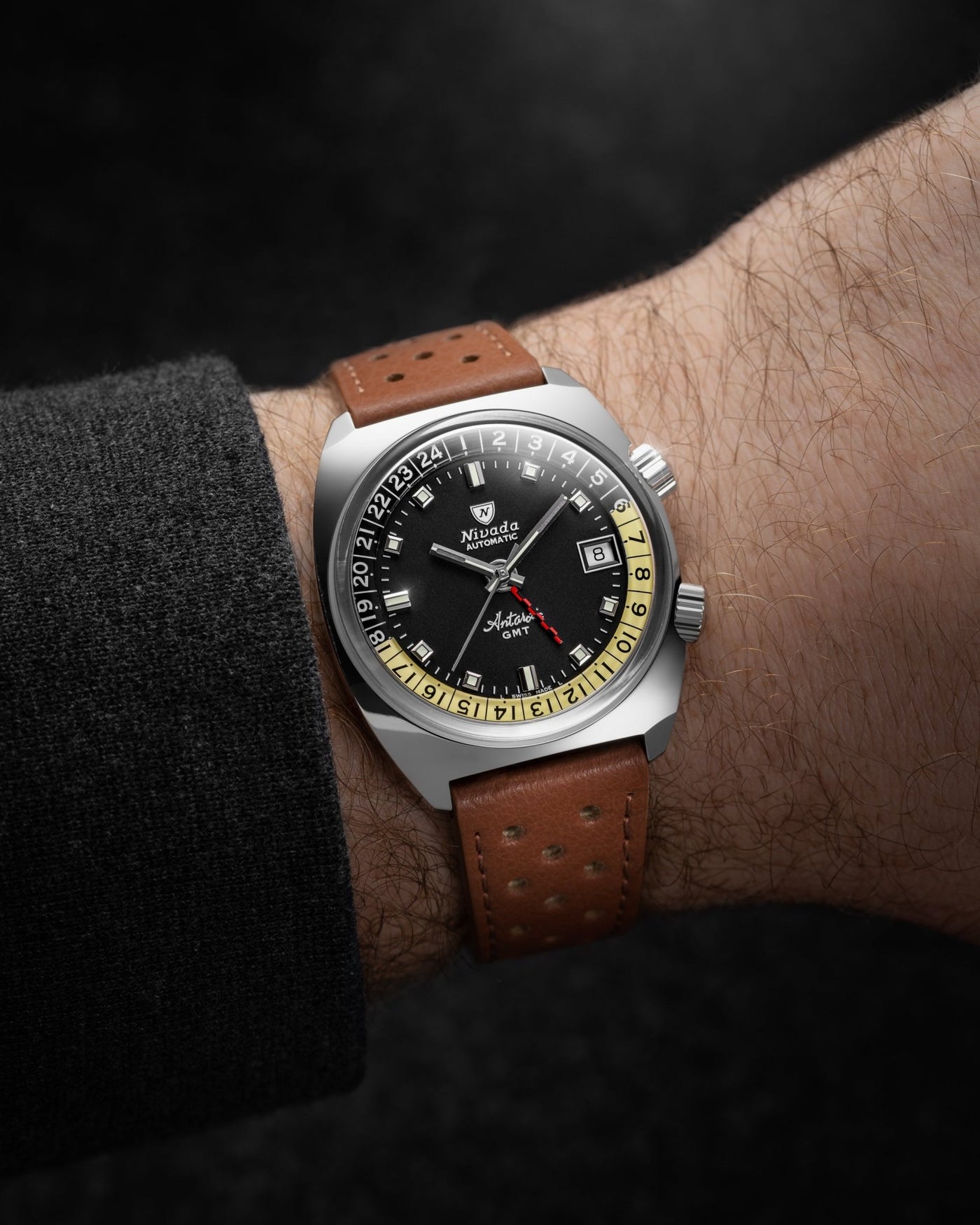 Antarctic GMT - Black - Nivada Grenchen