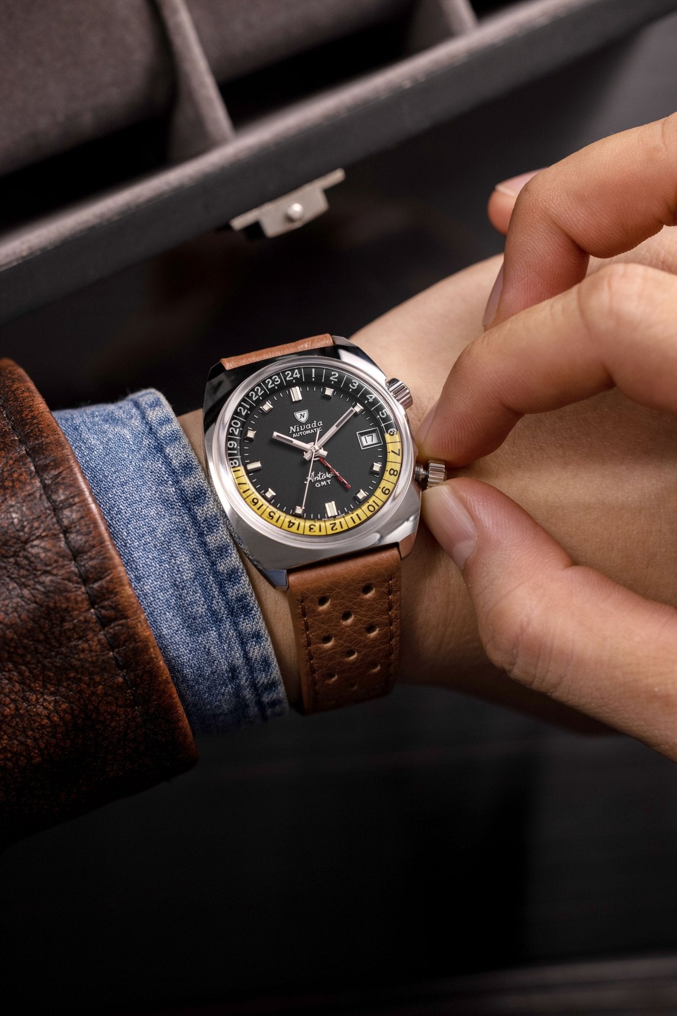 Antarctic GMT - Black - Nivada Grenchen