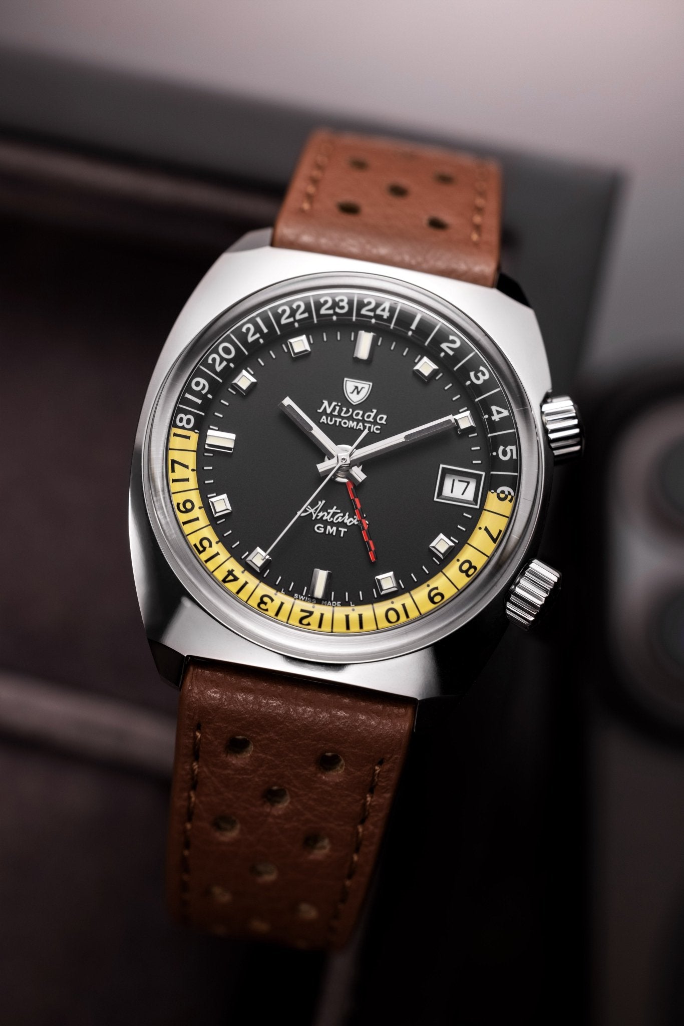 Antarctic GMT - Black - Nivada Grenchen