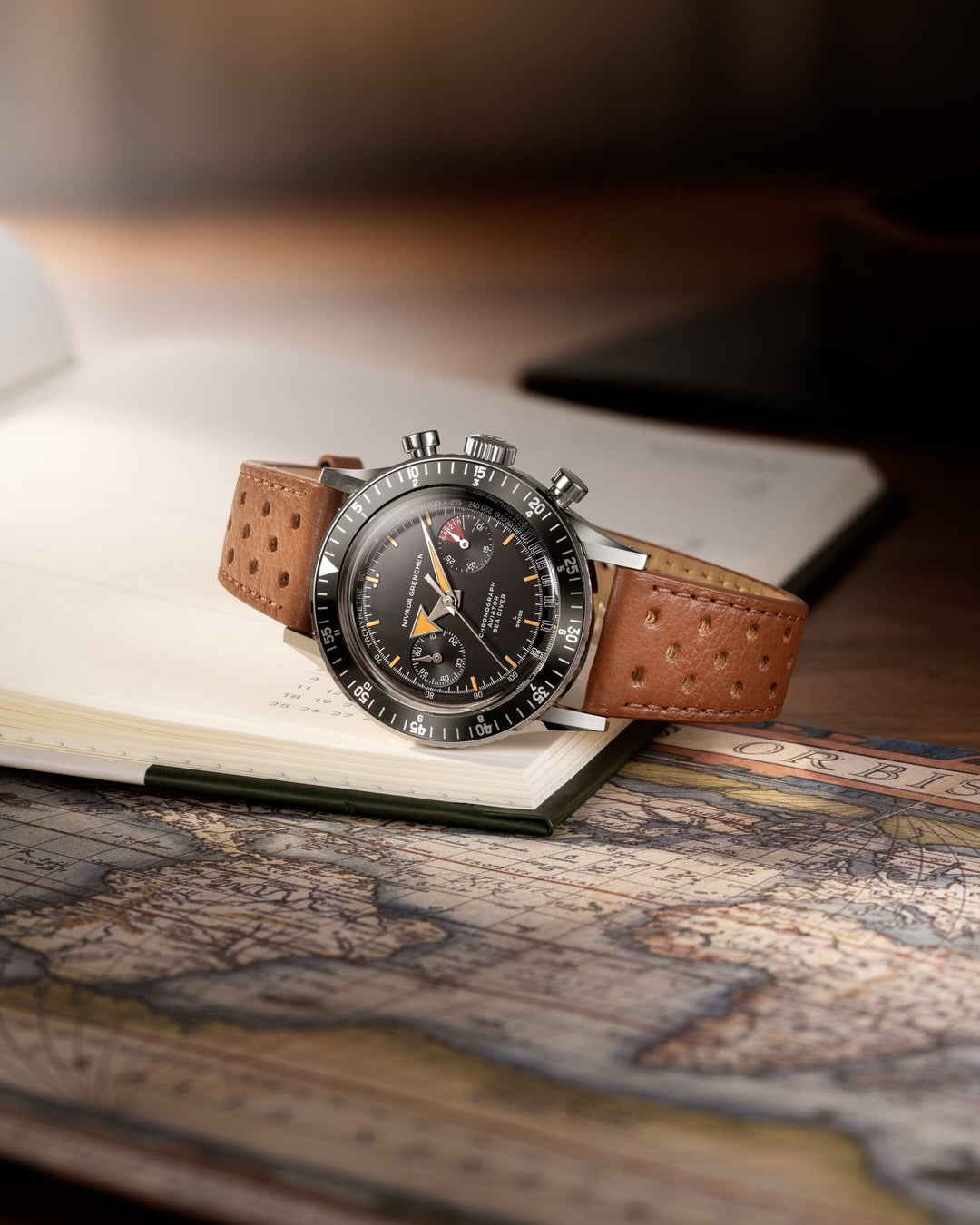 CHRONOGRAPH VALJOUX 236 BROAD ARROW – Nivada Grenchen
