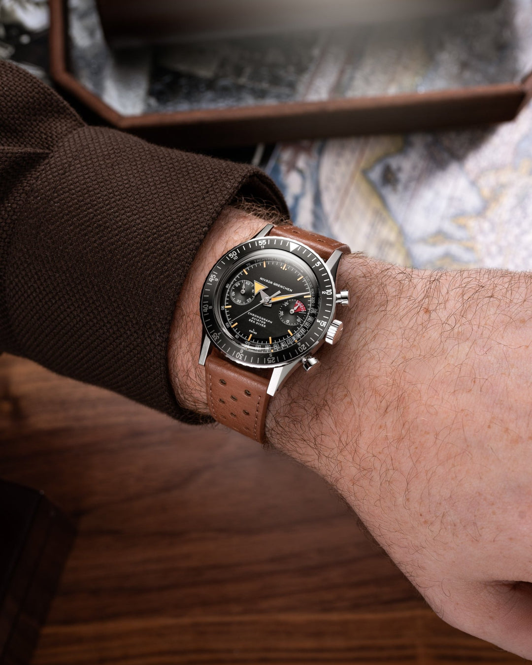 CHRONOGRAPH VALJOUX 236 BROAD ARROW – Nivada Grenchen
