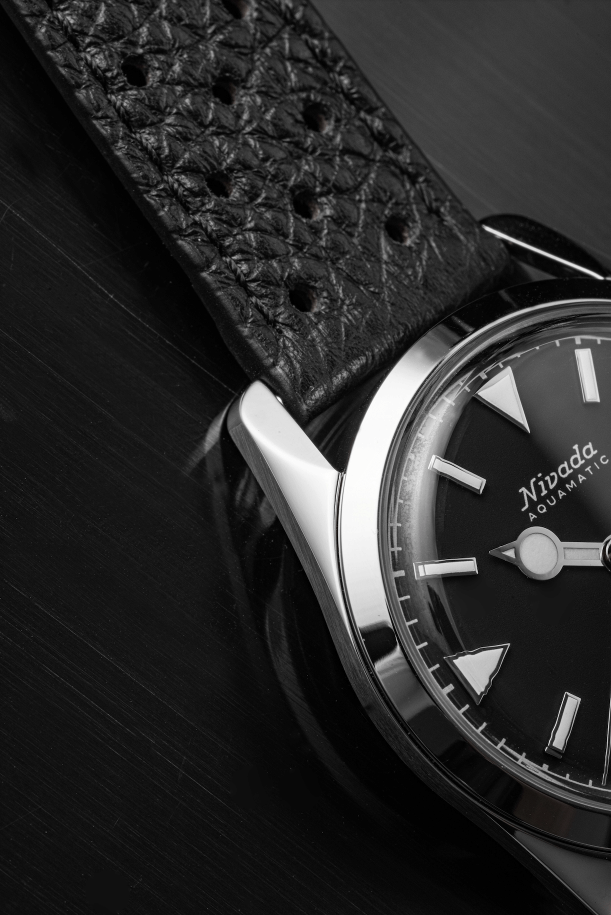 Super Antarctic 35mm - Black White Luminova - Nivada Grenchen
