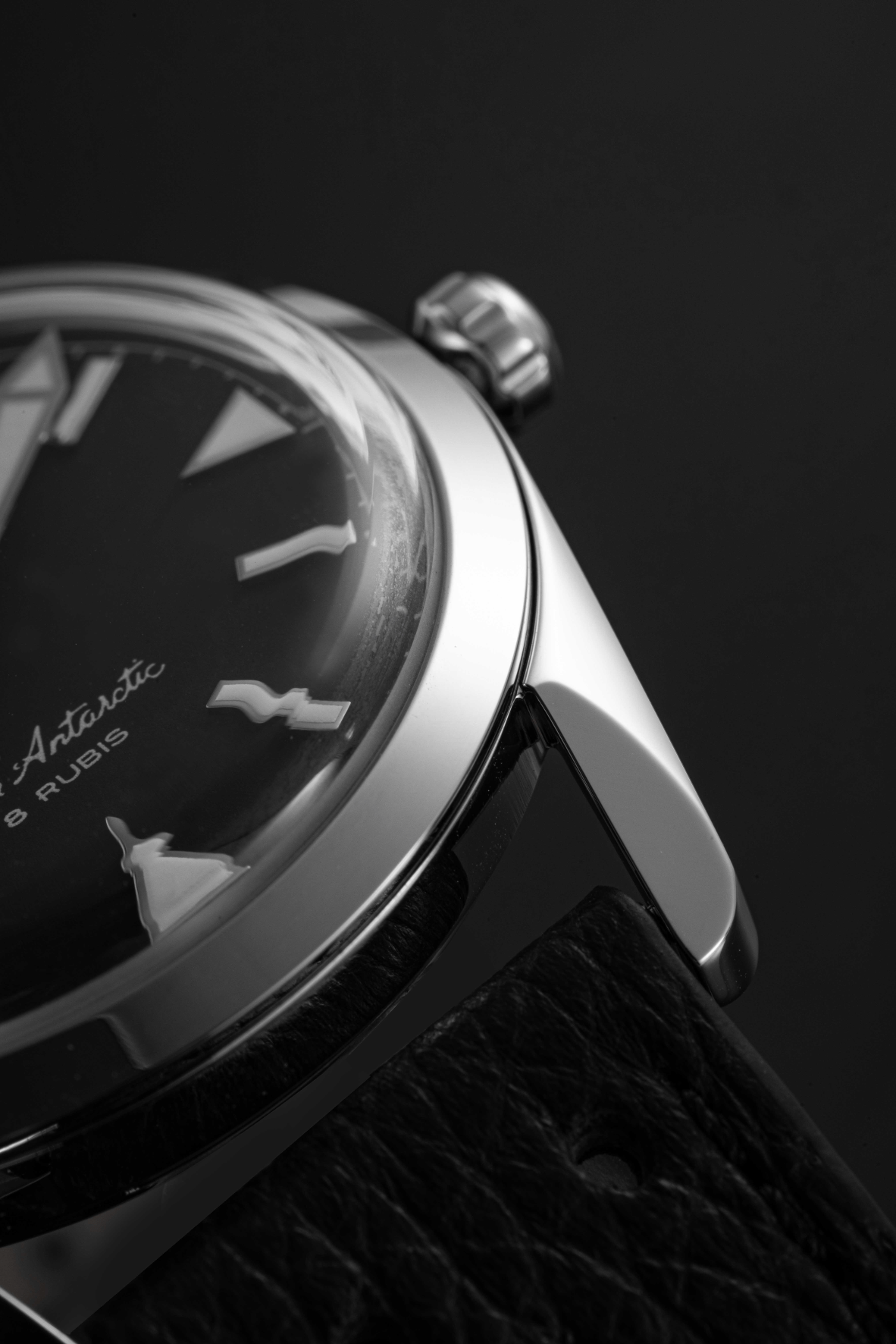 Super Antarctic 35mm - Black White Luminova - Nivada Grenchen