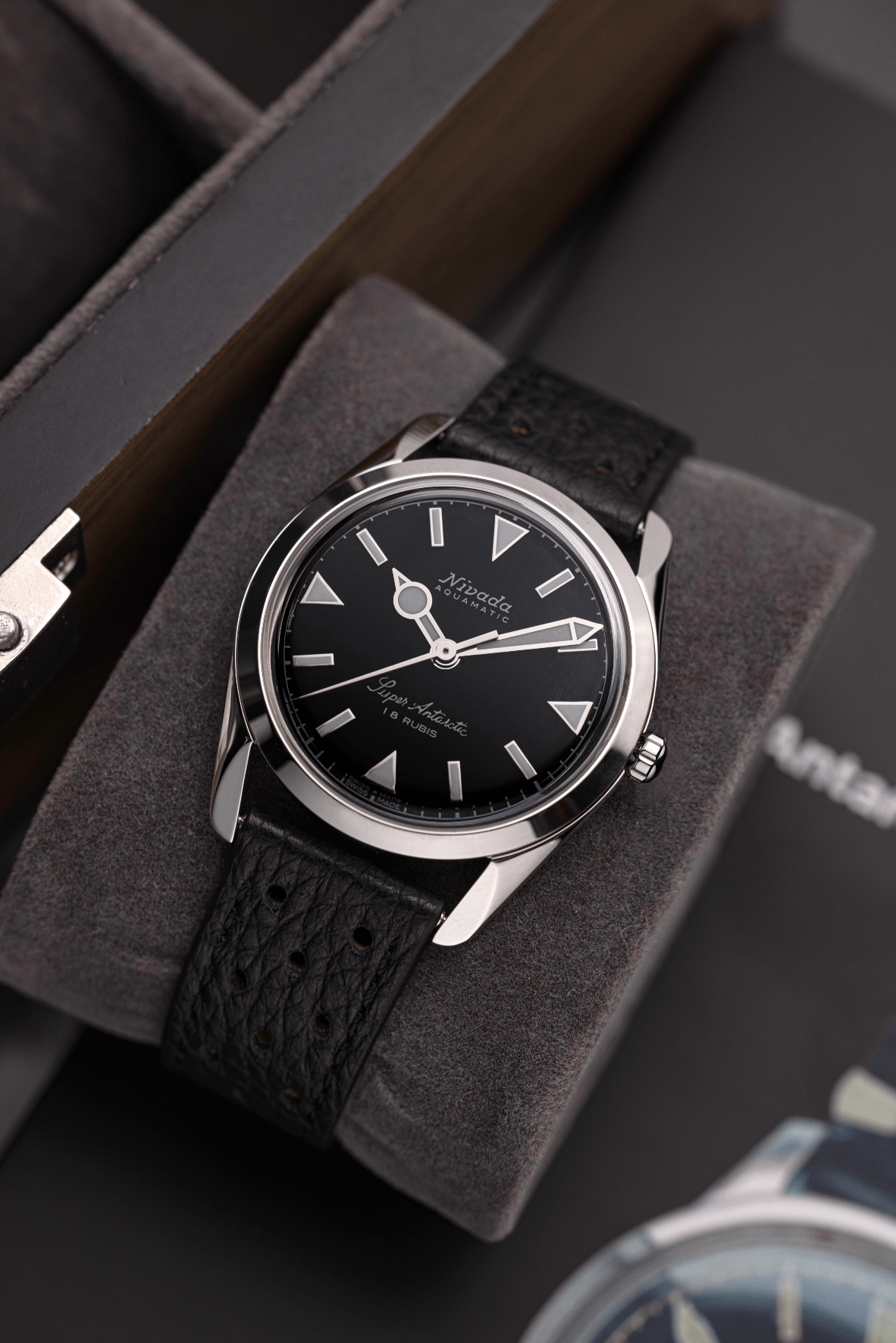Super Antarctic 35mm - Black White Luminova - Nivada Grenchen