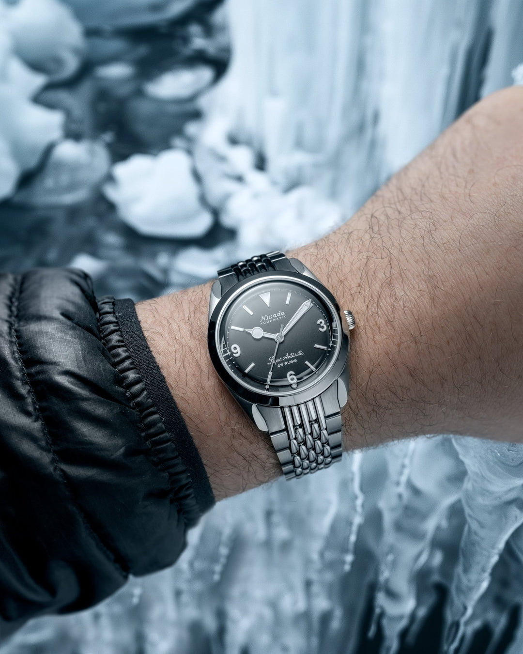 SUPER ANTARCTIC BLACK NO VINTAGE EFFECT WHITE LUMINOUS